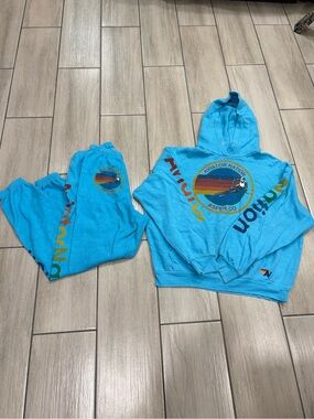 AVIATOR NATION Vail Relaxed Pullover Hoodie and pants  Men's Size S  Neon Blue